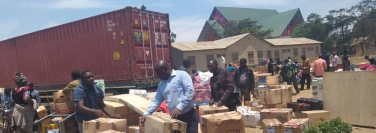 Container für unsere Patenschaftsgemeinde in Tansania